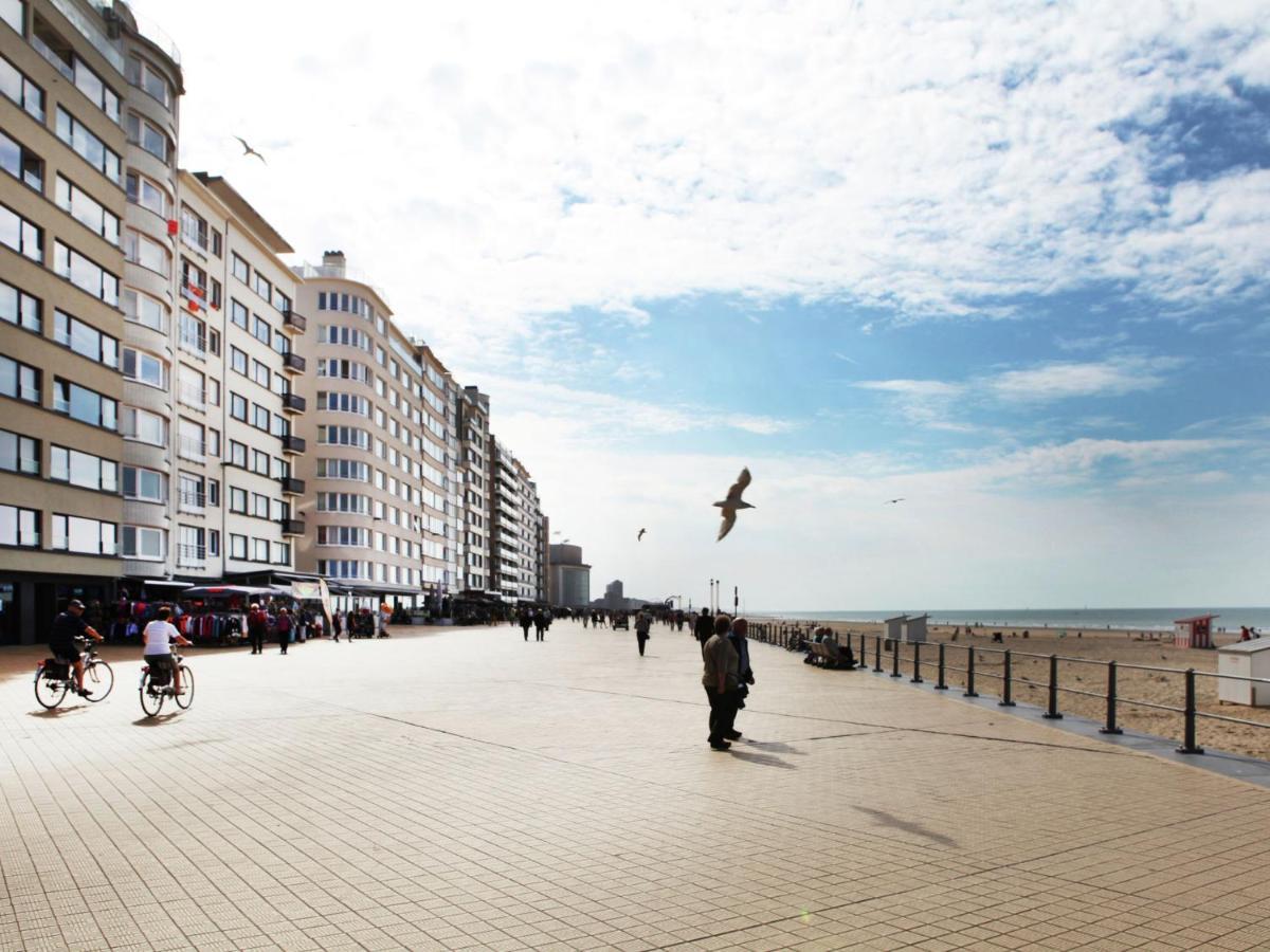 Lovely Apartment Near The Sea Бредене Екстериор снимка